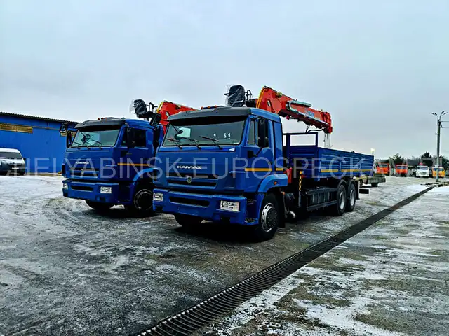 КАМАЗ 65117 бортовой с КМУ Kanglim KS2056H КАМАЗ 65117 бортовой с КМУ Kanglim KS2056H